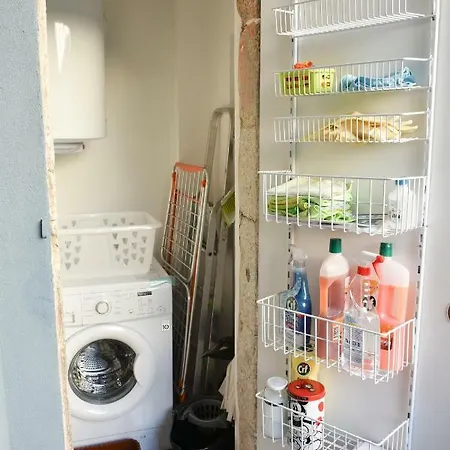 Peaceful & Cozy W/ Balcony Porto