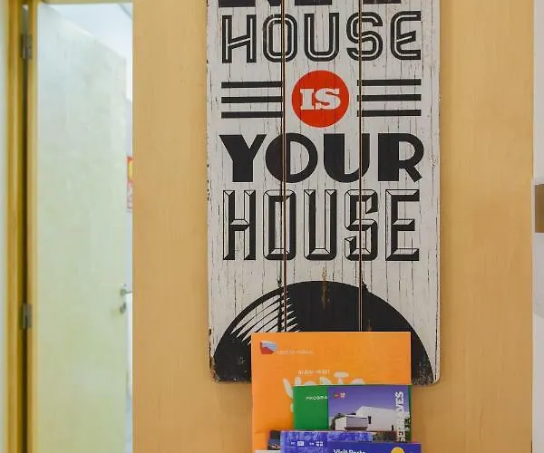 Peaceful & Cozy W/ Balcony *