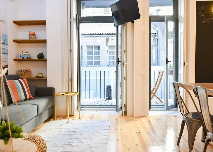 Peaceful & Cozy W/ Balcony Oporto