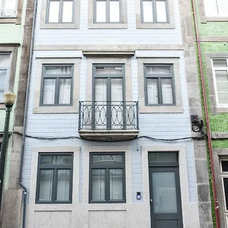 Peaceful & Cozy W/ Balcony