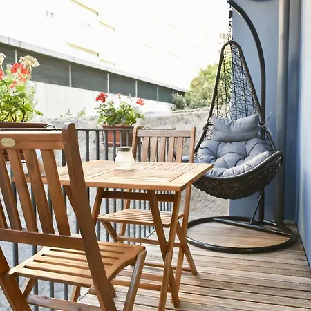 شقة Peaceful & Cozy W/ Balcony *