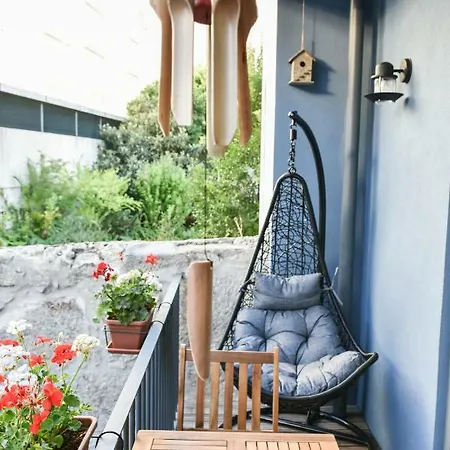 Peaceful & Cozy W/ Balcony Порту